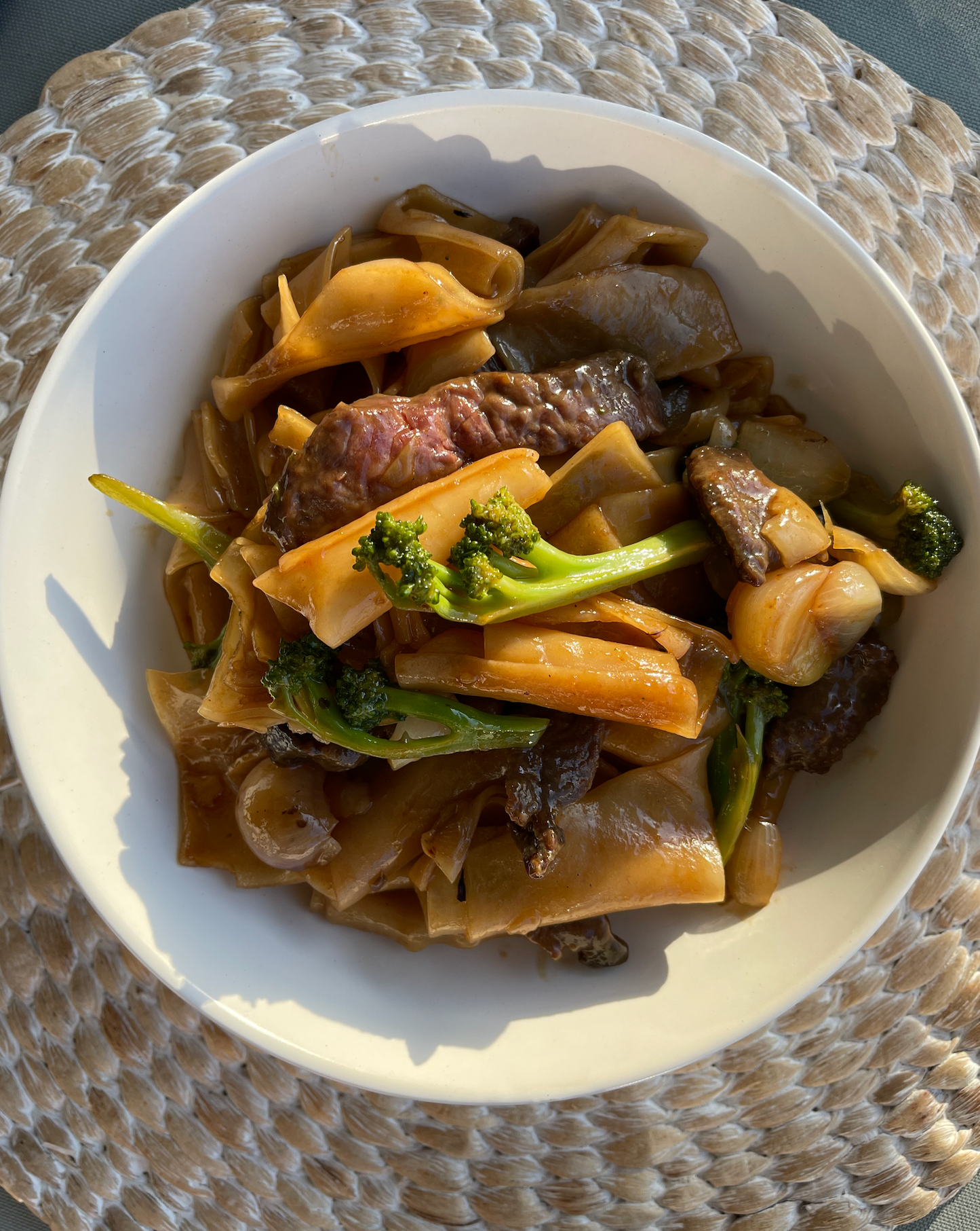 ביף רייס נודלס